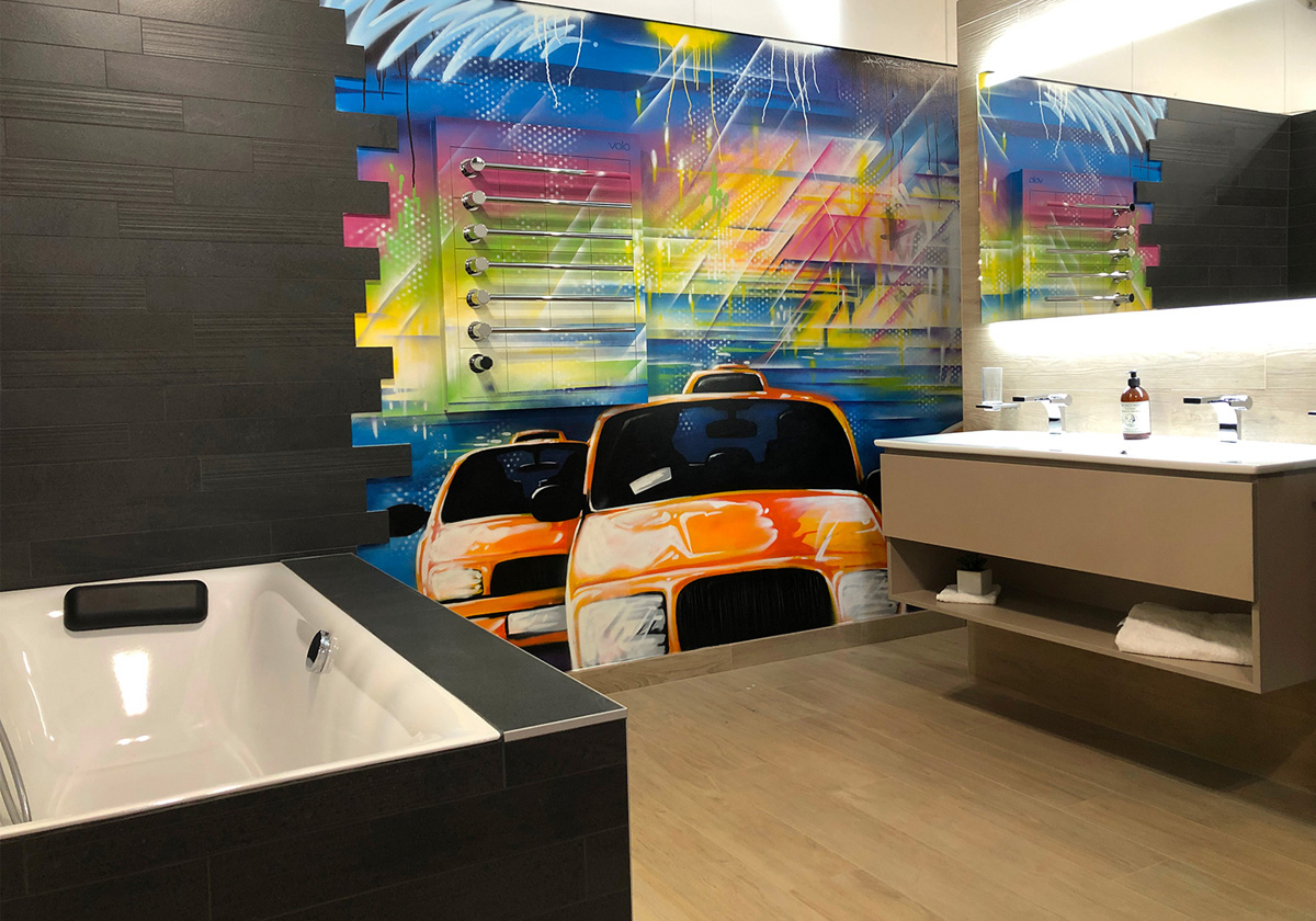 pintura mural en el interior de un baño