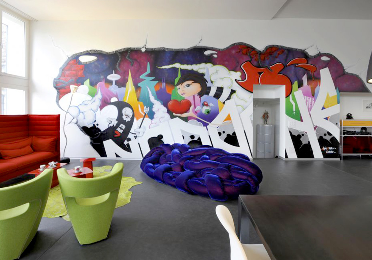 pintura mural para el interior de un loft moderno